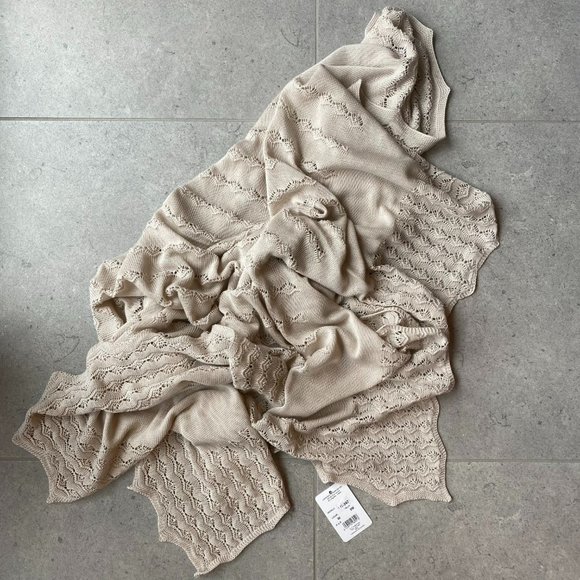 NWT ARTESANIA GRANLEI GREY LACE BABY SOFT BLANKET MADE IN SPAIN - Picture 2 of 5